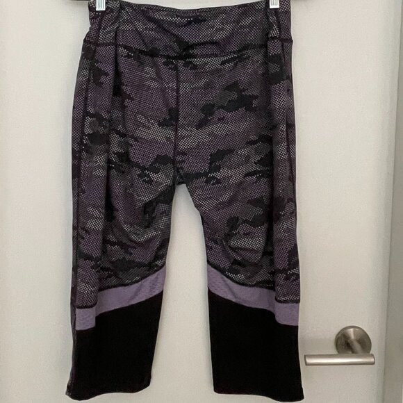 Danskin Yoga Activewear Athleisure Workout Capri Pants Purple Black XXL - Picture 2 of 3